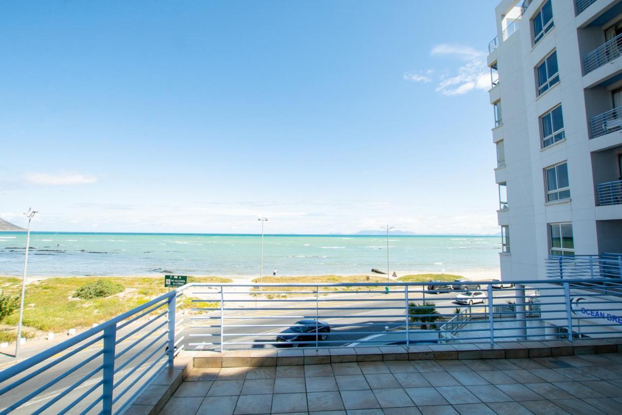 Ocean Breeze Hotel Strand Eksteriør billede