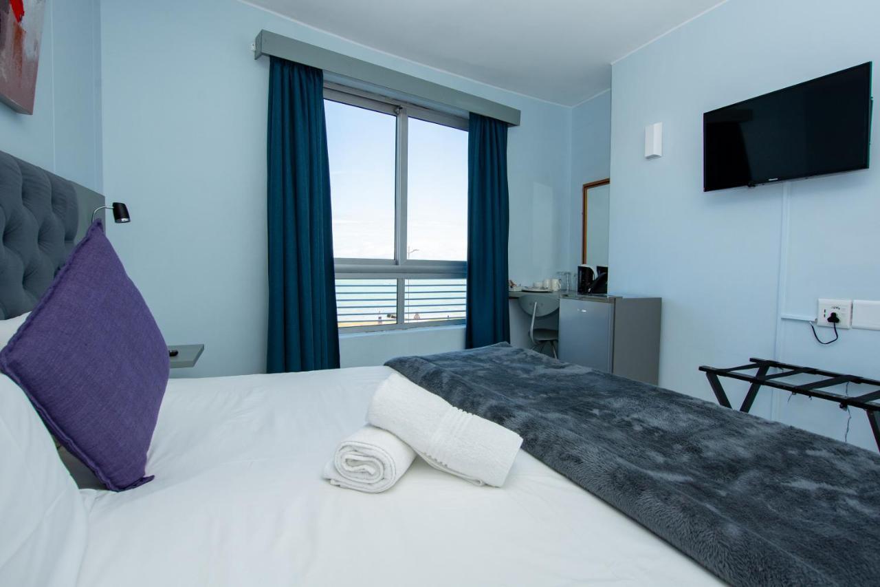Ocean Breeze Hotel Strand Eksteriør billede