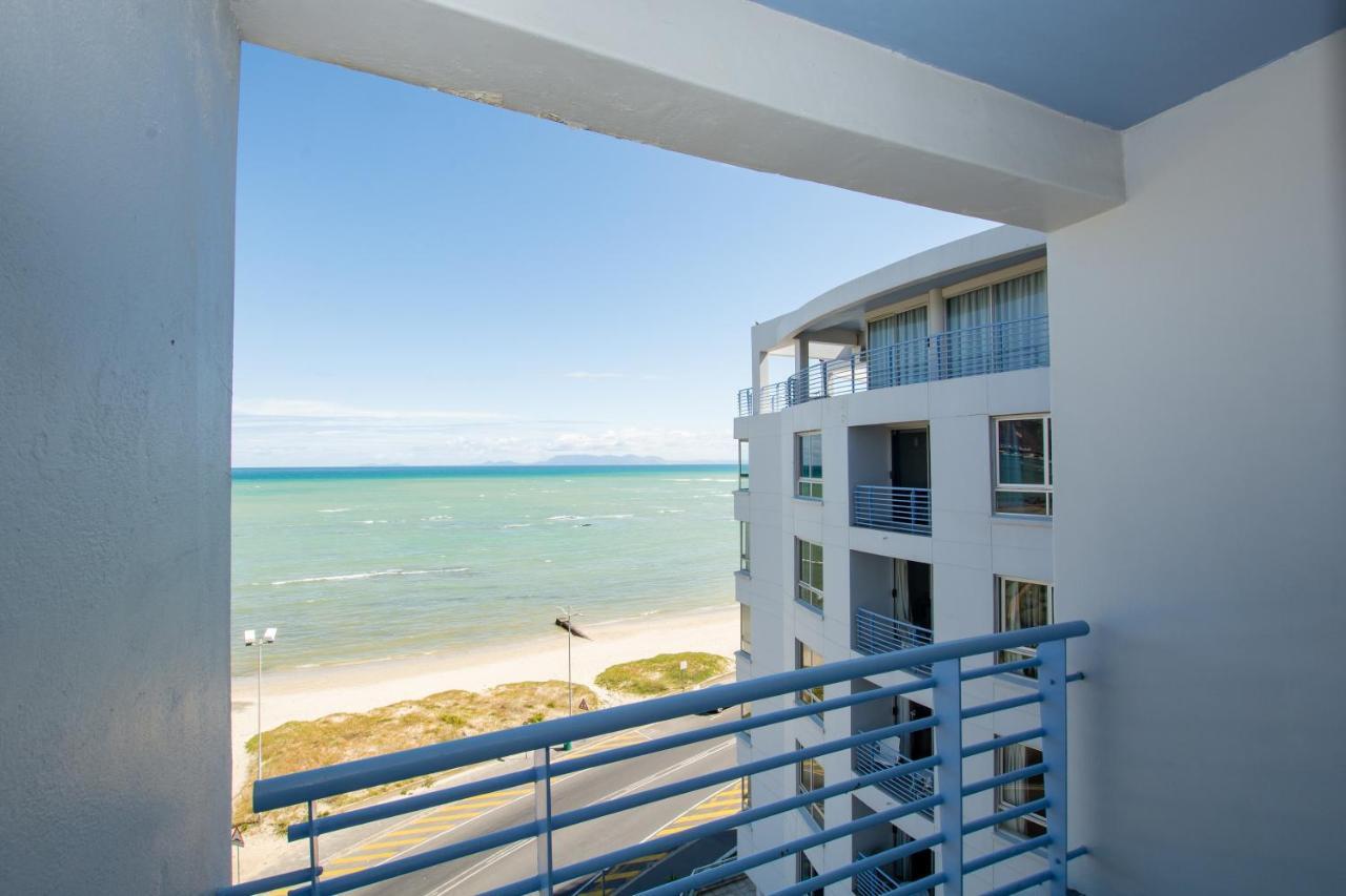 Ocean Breeze Hotel Strand Eksteriør billede