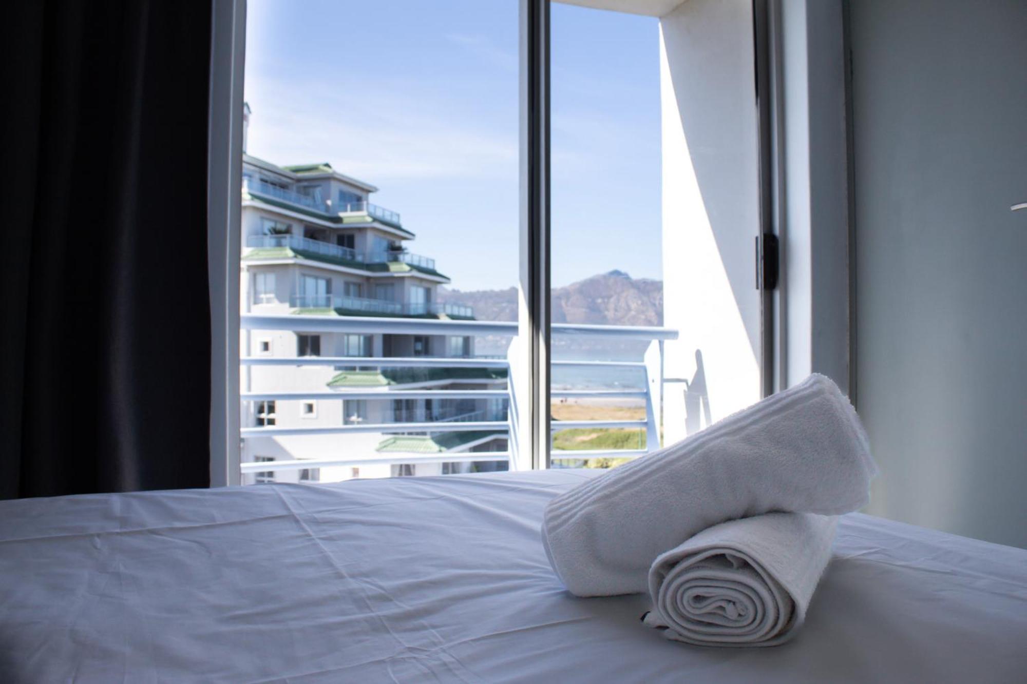 Ocean Breeze Hotel Strand Eksteriør billede