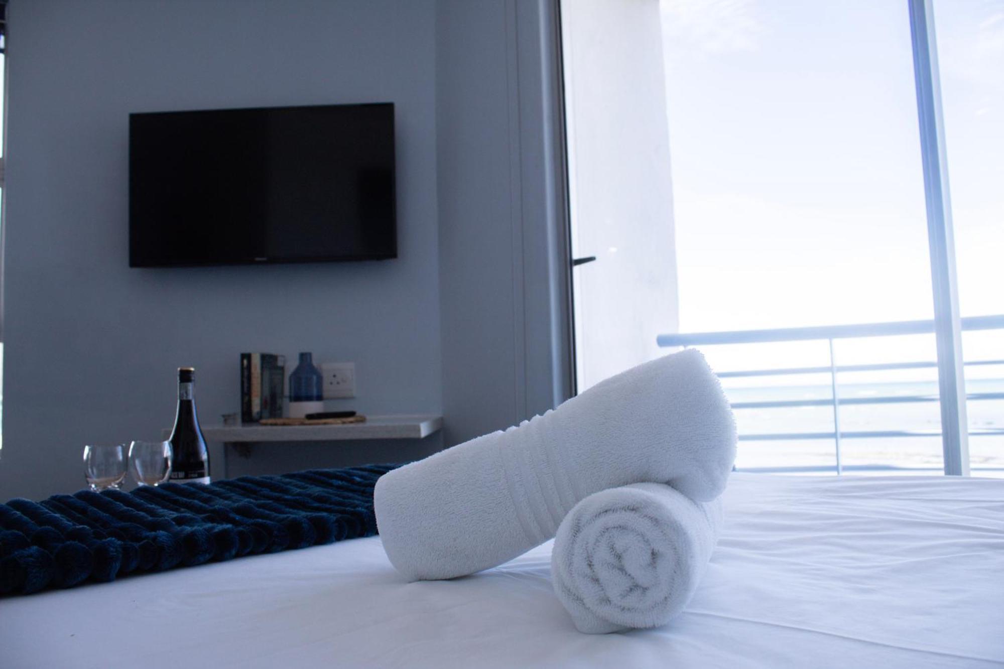 Ocean Breeze Hotel Strand Eksteriør billede